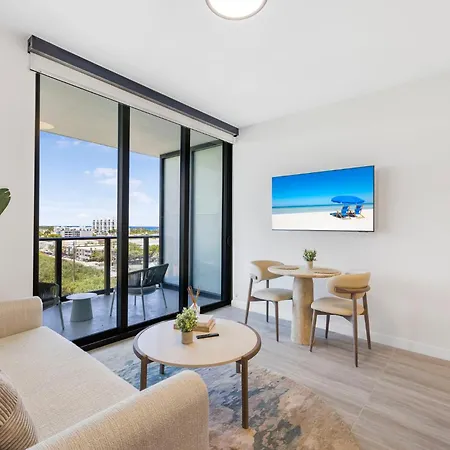 Luxury Miami Beach Condo W Pool Access